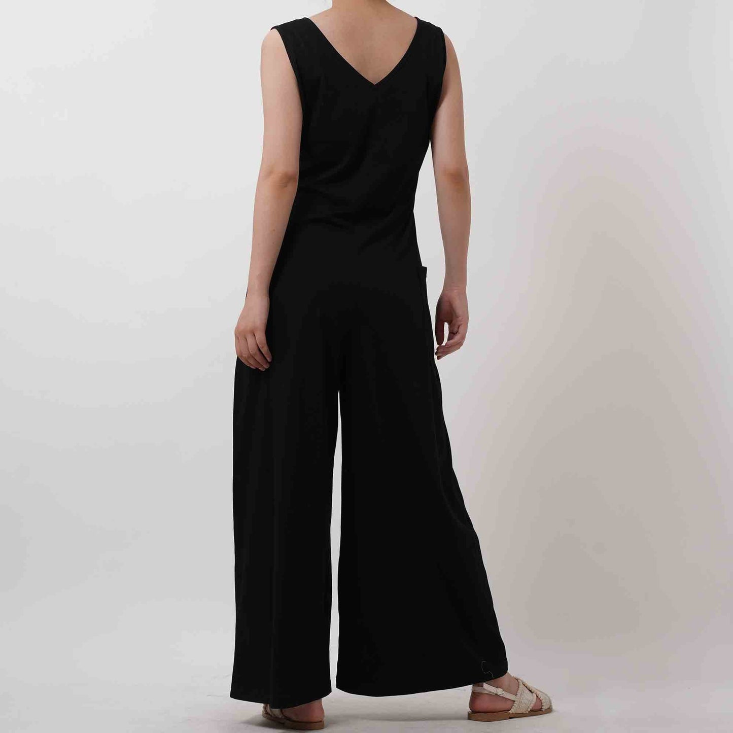 Women Solid Color Overall - Breathable Sleeveless Romper with Comfortable Loose Silhouette