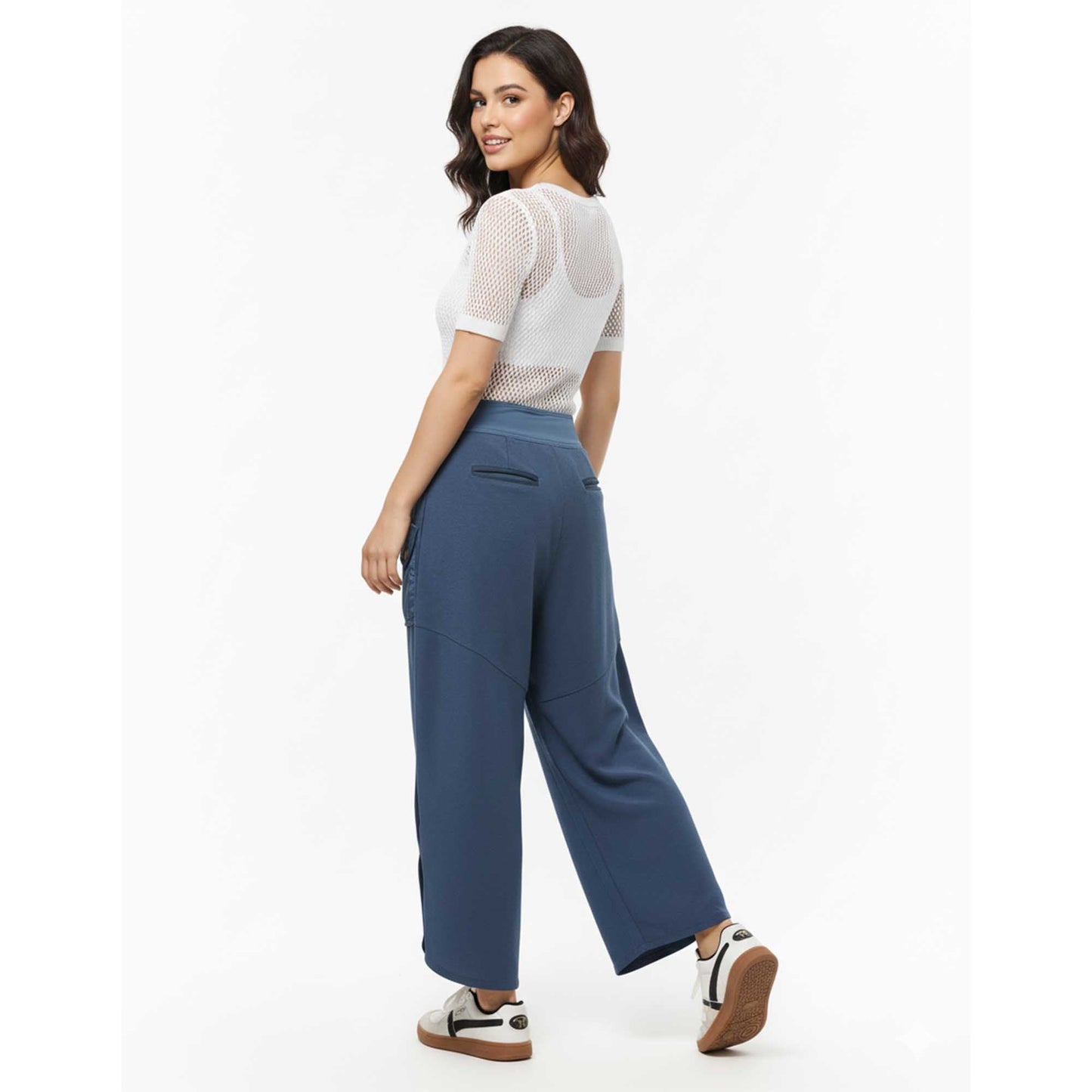 Cherie Code Women's Wide Leg Cargo Pants with Patched Flap Pockets - Mid Rise Casual Trousers