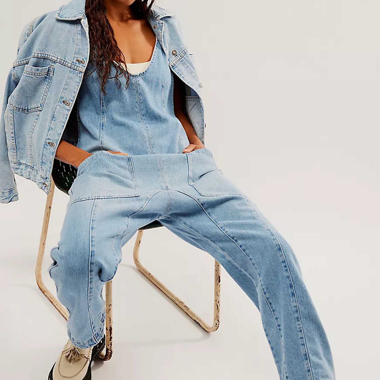 Woman Relaxed Fit Reversible Denim Jumpsuit with Adjustable Straps – Medium Wash Cherie Code