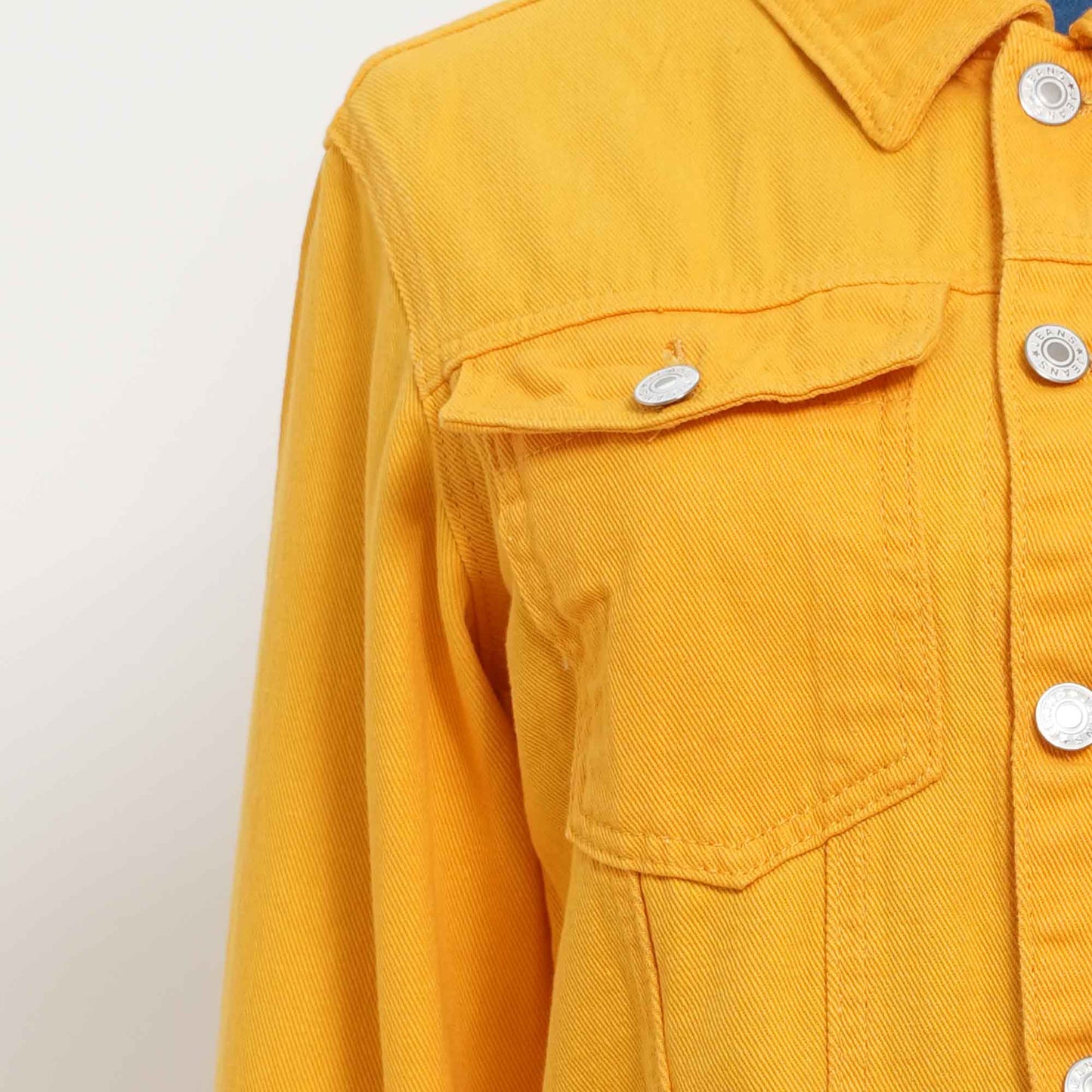 Women's Solid Color Denim Jacket with Pockets – Long Sleeve Button Front Casual Outerwear by Cherie Code